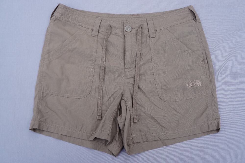The North Face Lightweight Nylon Hiking Shorts Women's Size 8 EUC!